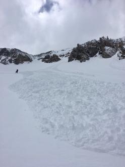 Loose snow avalanche 1, N. Bridgers